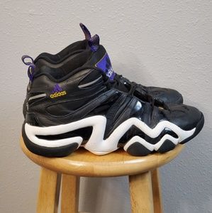 kobe bryant 1st shoes